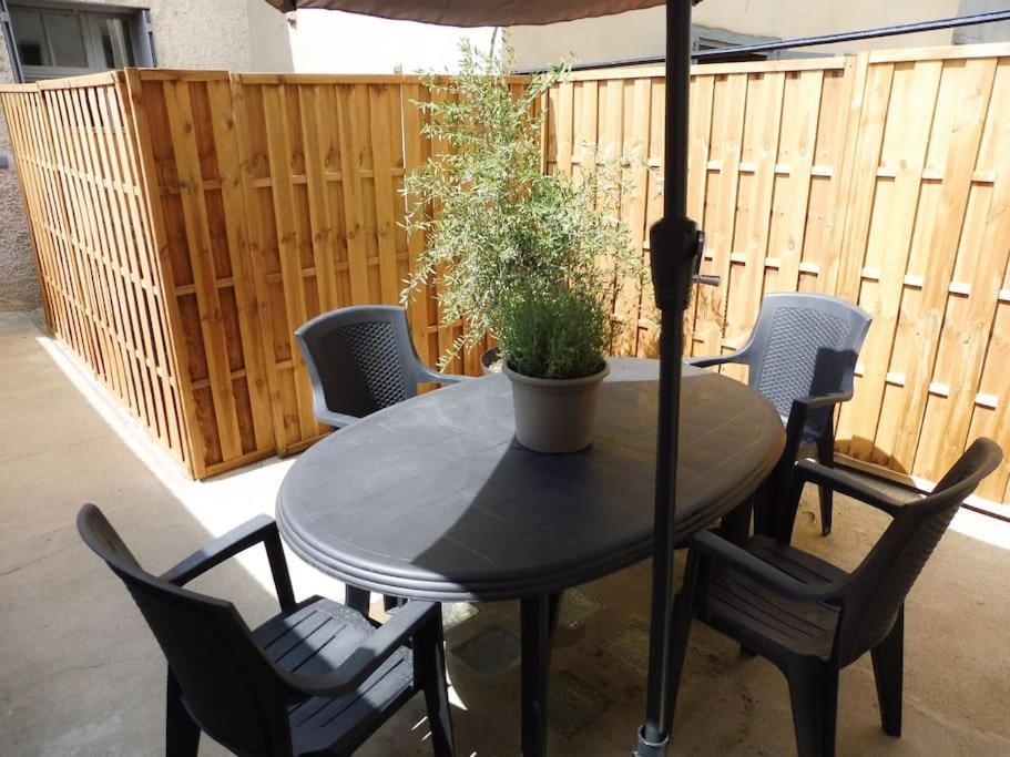 Appartement 4 Voyageurs Avec Terrasse - Wifi Carcassonne Exterior foto